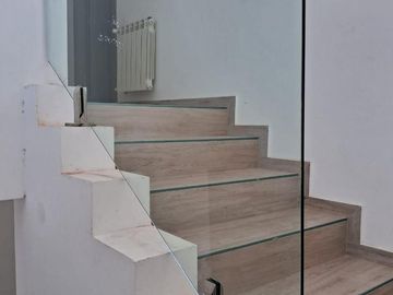 Casa en  Venta en Jardin de Las Tejas 3 dormitorios, 3 baños, jardin. A estrenar