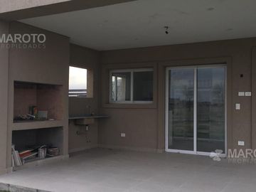 CASA EN VENTA Y ALQUILER ANUAL EN EL CANTON  - MAROTO PROPIEDADES -