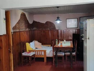 Casa en venta - 2 Dormitorios 1 Baño - Cocheras - 400Mts2 - Luján