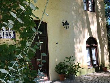 Casa en venta - 4 Dormitorios 6 Baños - 900Mts2 - Luján