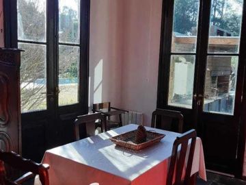 Casa en venta - 4 Dormitorios 6 Baños - 900Mts2 - Luján
