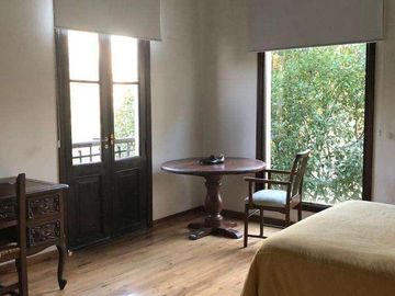Casa en venta - 4 Dormitorios 6 Baños - 900Mts2 - Luján