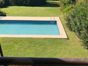 Casa en venta - 4 Dormitorios 6 Baños - 900Mts2 - Luján