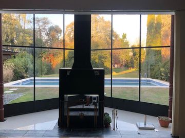 Casa en venta - 4 Dormitorios 6 Baños - 900Mts2 - Luján