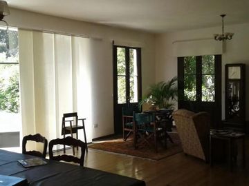 Casa en venta - 4 Dormitorios 6 Baños - 900Mts2 - Luján