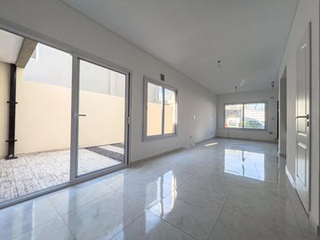 DUPLEX EN  ITUZAINGÓ-