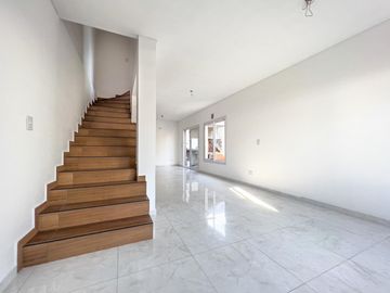 DUPLEX EN  ITUZAINGÓ-