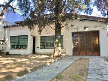 CHALET  EN BURZACO