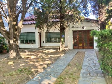 CHALET  EN BURZACO