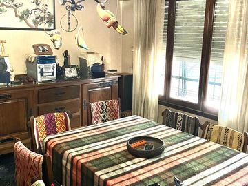 CHALET  EN BURZACO