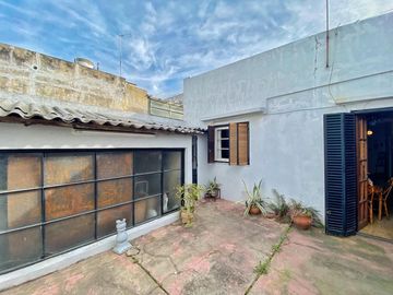 VENTA CASA 3 AMB 207 M2 VALENTIN ALSINA