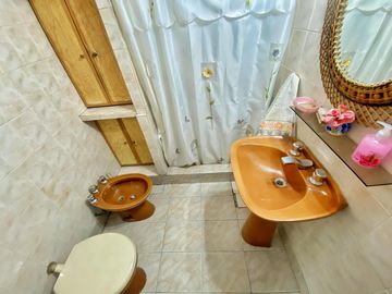 VENTA CASA 3 AMB 207 M2 VALENTIN ALSINA