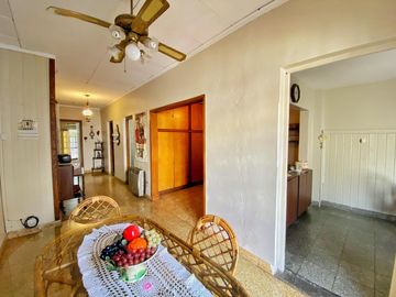 VENTA CASA 3 AMB 207 M2 VALENTIN ALSINA