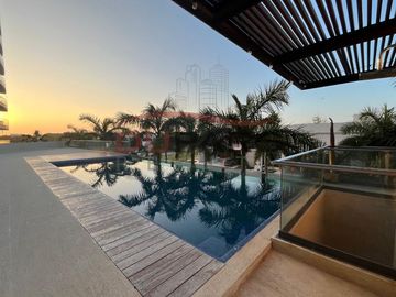 Penthouse Amueblado de 3 Recamaras en Venta, Country Club