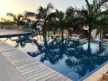 Penthouse Amueblado de 3 Recamaras en Venta, Country Club