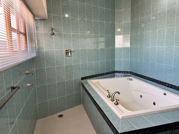 Casa en lomas del sol en venta
