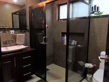 Venta de Casa en Fraccionamiento Morada del Quetzal Xalapa, 3 recámaras y Jardín