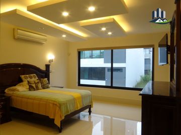 Venta de Casa en Fraccionamiento Morada del Quetzal Xalapa, 3 recámaras y Jardín