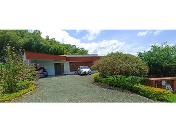 Se Arrienda Hermosa Casa Campestre Vía Armenia- Pereira