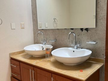 RENTA MANSION EN CLUB DE GOLF   VALLE ESCONDIDO
