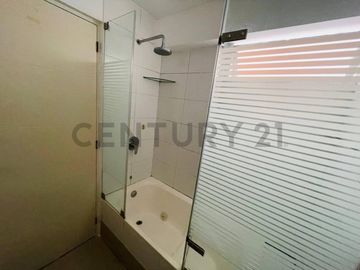 DEPARTAMENTO EN MAGDALENA DEL MAR LIMITE CON SAN ISIDRO