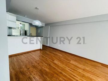 DEPARTAMENTO EN MAGDALENA DEL MAR LIMITE CON SAN ISIDRO