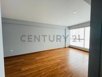 DEPARTAMENTO EN MAGDALENA DEL MAR LIMITE CON SAN ISIDRO
