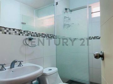 DEPARTAMENTO EN MAGDALENA DEL MAR LIMITE CON SAN ISIDRO