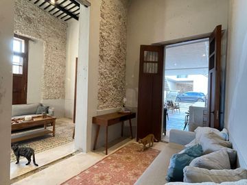 Casona Amueblada en Venta o Renta en el Corazón de Mérida con Loft Independiente