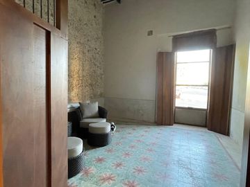 Casona Amueblada en Venta o Renta en el Corazón de Mérida con Loft Independiente