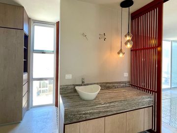 Casona Amueblada en Venta o Renta en el Corazón de Mérida con Loft Independiente