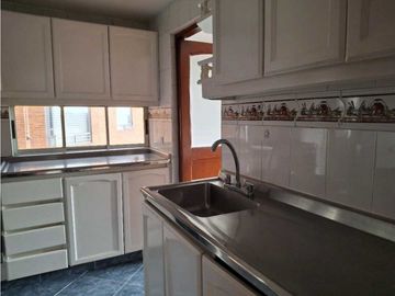 VENDO APARTAMENTO CALLEJA BAJA. (10)
