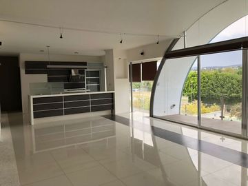 Hermosa Residencia en Cumbres del Lago, Juriquilla, Diseño de Autor, de REVISTA!