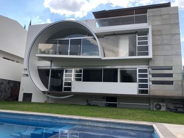 Hermosa Residencia en Cumbres del Lago, Juriquilla, Diseño de Autor, de REVISTA!