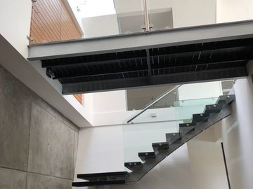 Hermosa Residencia en Cumbres del Lago, Juriquilla, Diseño de Autor, de REVISTA!