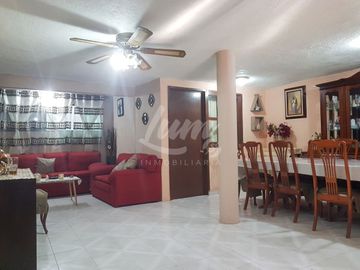 VENTA DE CASA EN VILLA DE ARAGON, CON 2 DEPTO. INDEPENDIENTES