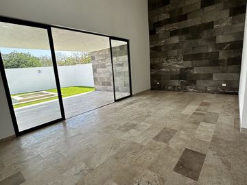 Venta de casa inteligente en Cholul