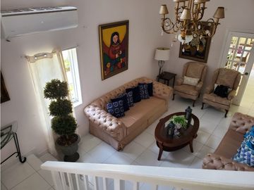 FUENTE DEL FRESNO / 4 HABITACIONES / 303m2 / 2 NIVELES