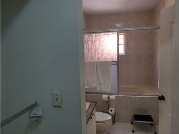 FUENTE DEL FRESNO / 4 HABITACIONES / 303m2 / 2 NIVELES