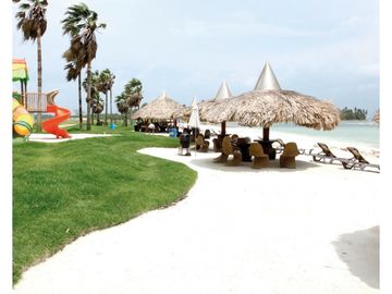 Venta de apartamentos en Colón, Playa Escondida Resort & Marina