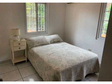 VENDO CASA UNIFAMILIAR EN CONDADO DEL REY