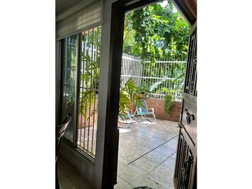 VENDO CASA UNIFAMILIAR EN CONDADO DEL REY