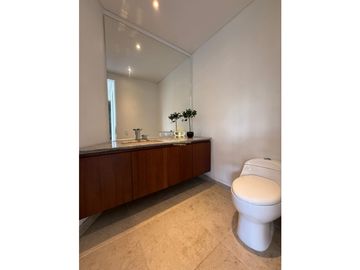 SE VENDE ESPECTACULAR CASA EN CHIA