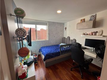 VENTA HERMOSO APARTAMENTO PENTHOUSE-DUPLEX LAURELES IGLESIA ST