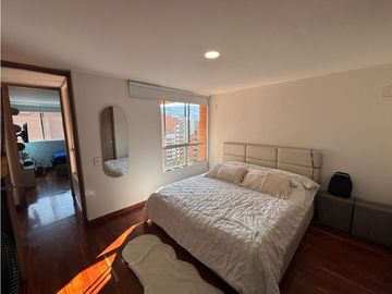 VENTA HERMOSO APARTAMENTO PENTHOUSE-DUPLEX LAURELES IGLESIA ST