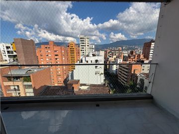 VENTA HERMOSO APARTAMENTO PENTHOUSE-DUPLEX LAURELES IGLESIA ST