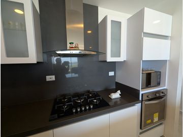 SE VENDE ESPECTACULAR APARTAMENTO EN ALTOS DE LOS ROSALES