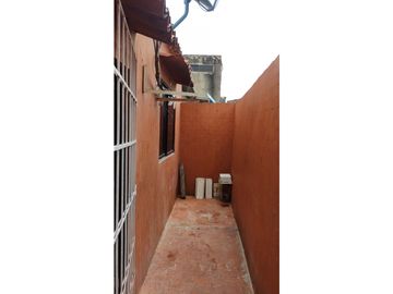 CASA EN SOLEDAD