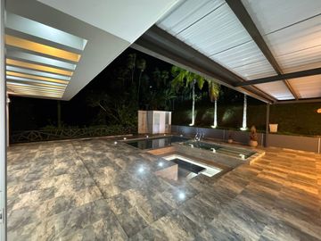 Casa campestre en conjunto cerrado en venta sector Circasia