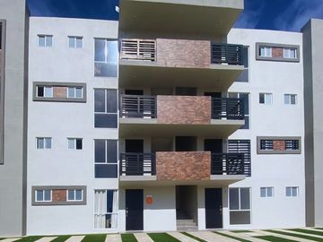 Departamento en zona Santa Fe, Tijuana, tres recamaras, Burdeos